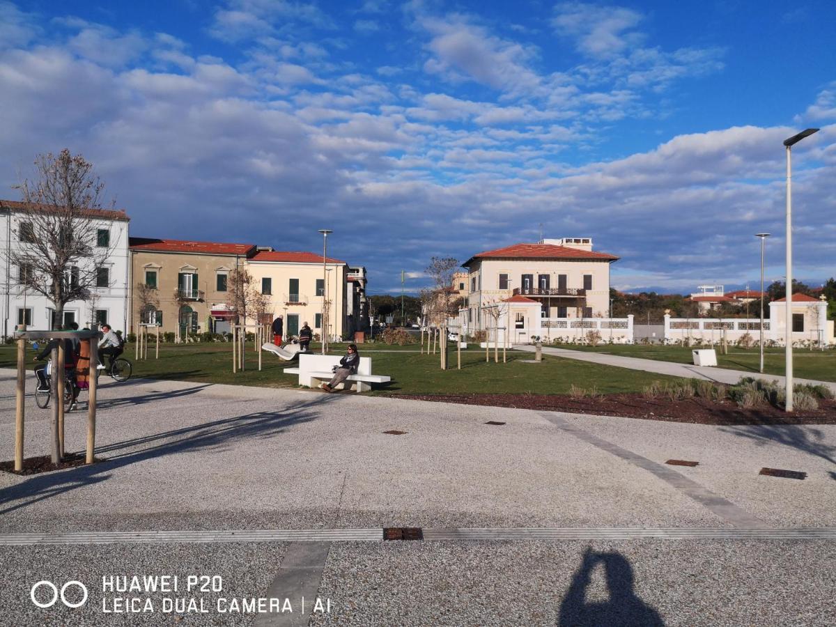 Appartamento bilocale Marina di Pisa Esterno foto