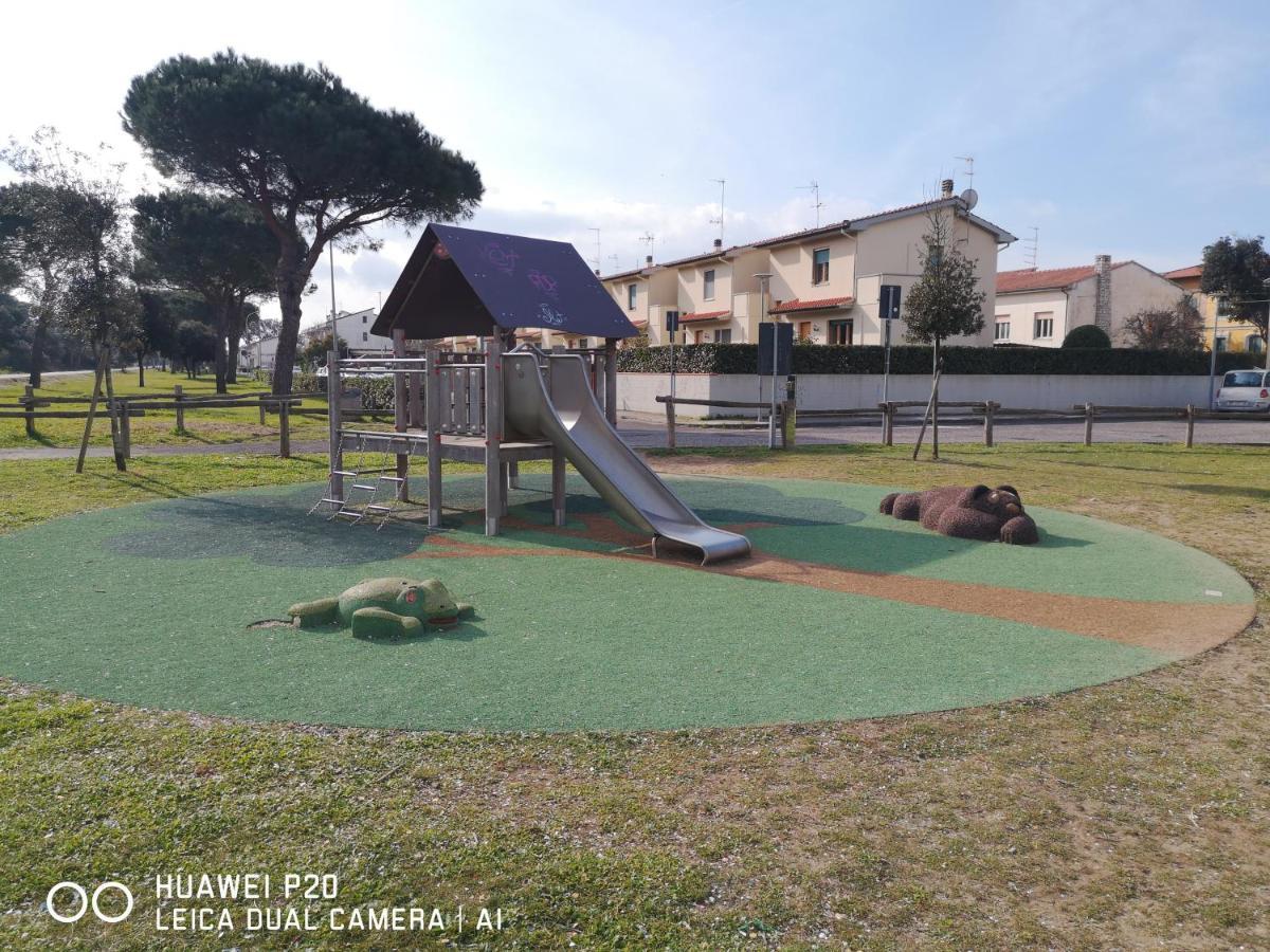 Appartamento bilocale Marina di Pisa Esterno foto