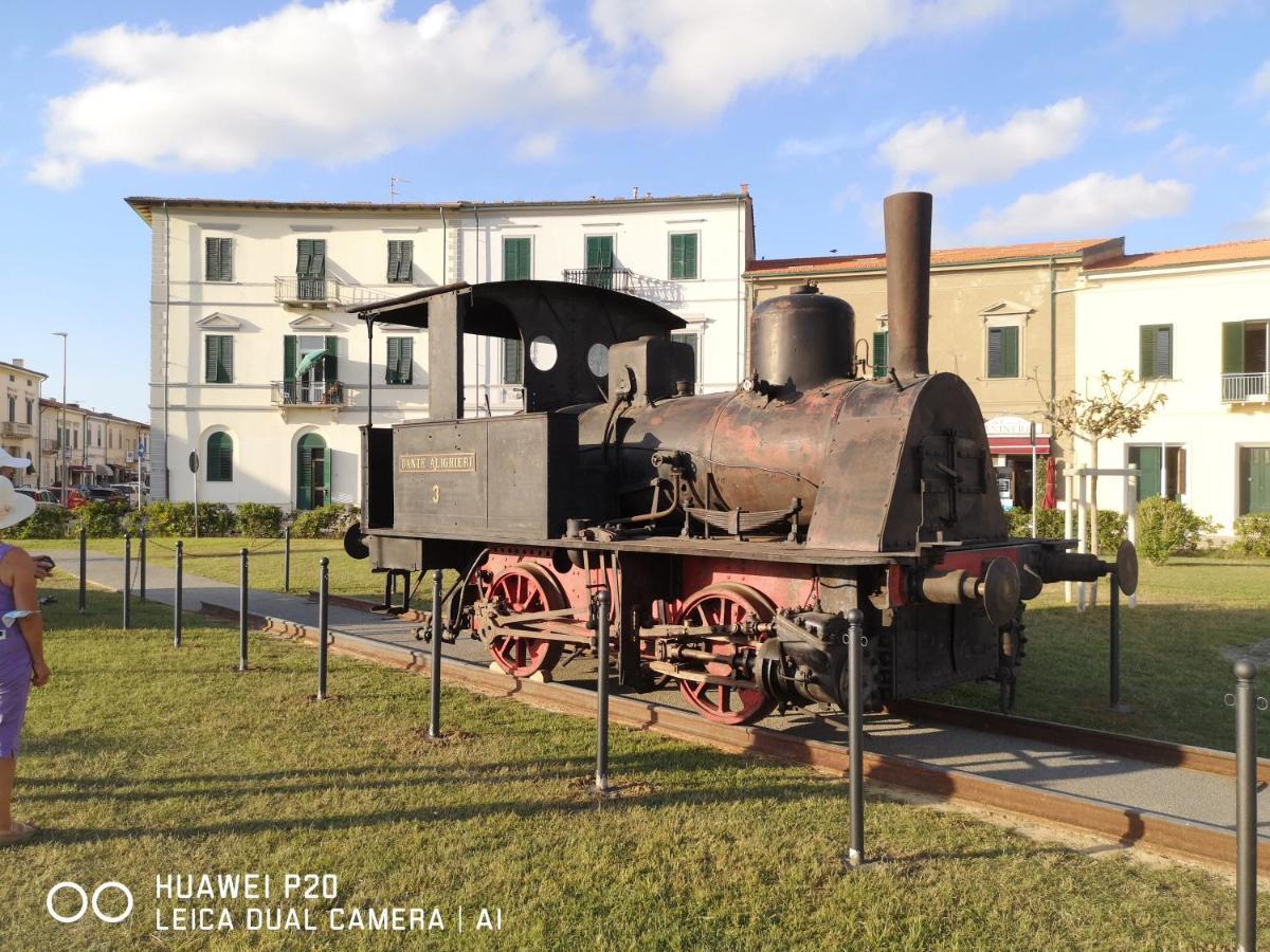 Appartamento bilocale Marina di Pisa Esterno foto